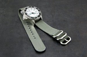 HELM NS1 NYLON STRAP