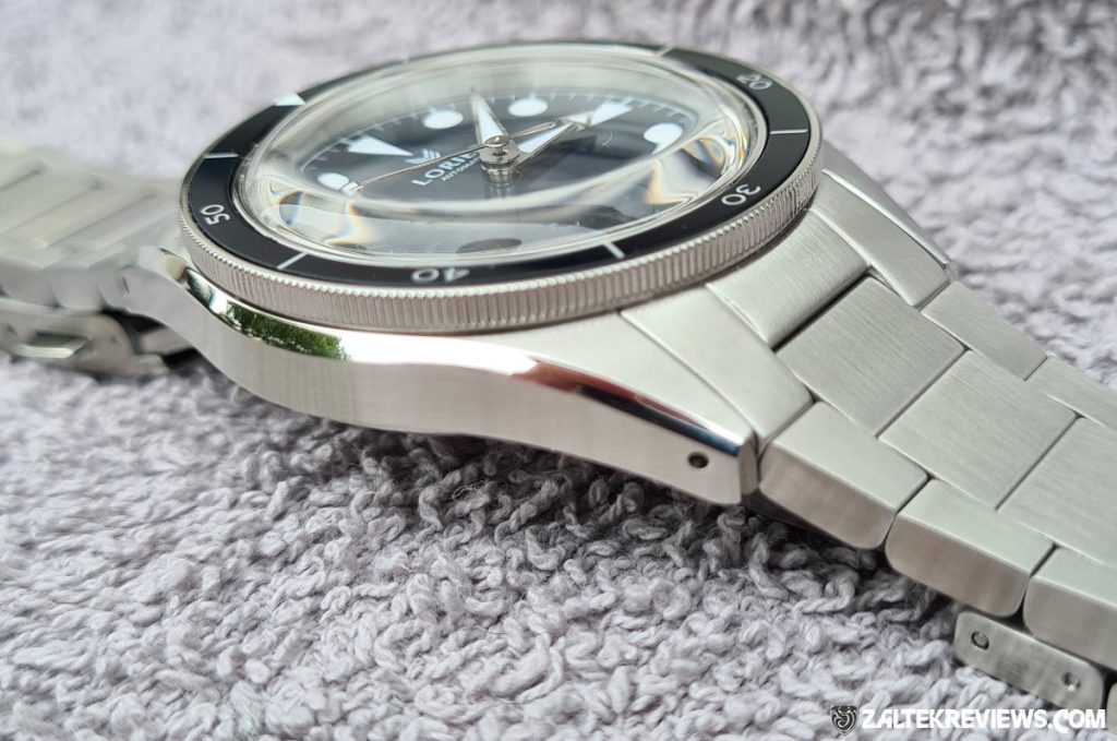 Lorier Neptune Series III Review