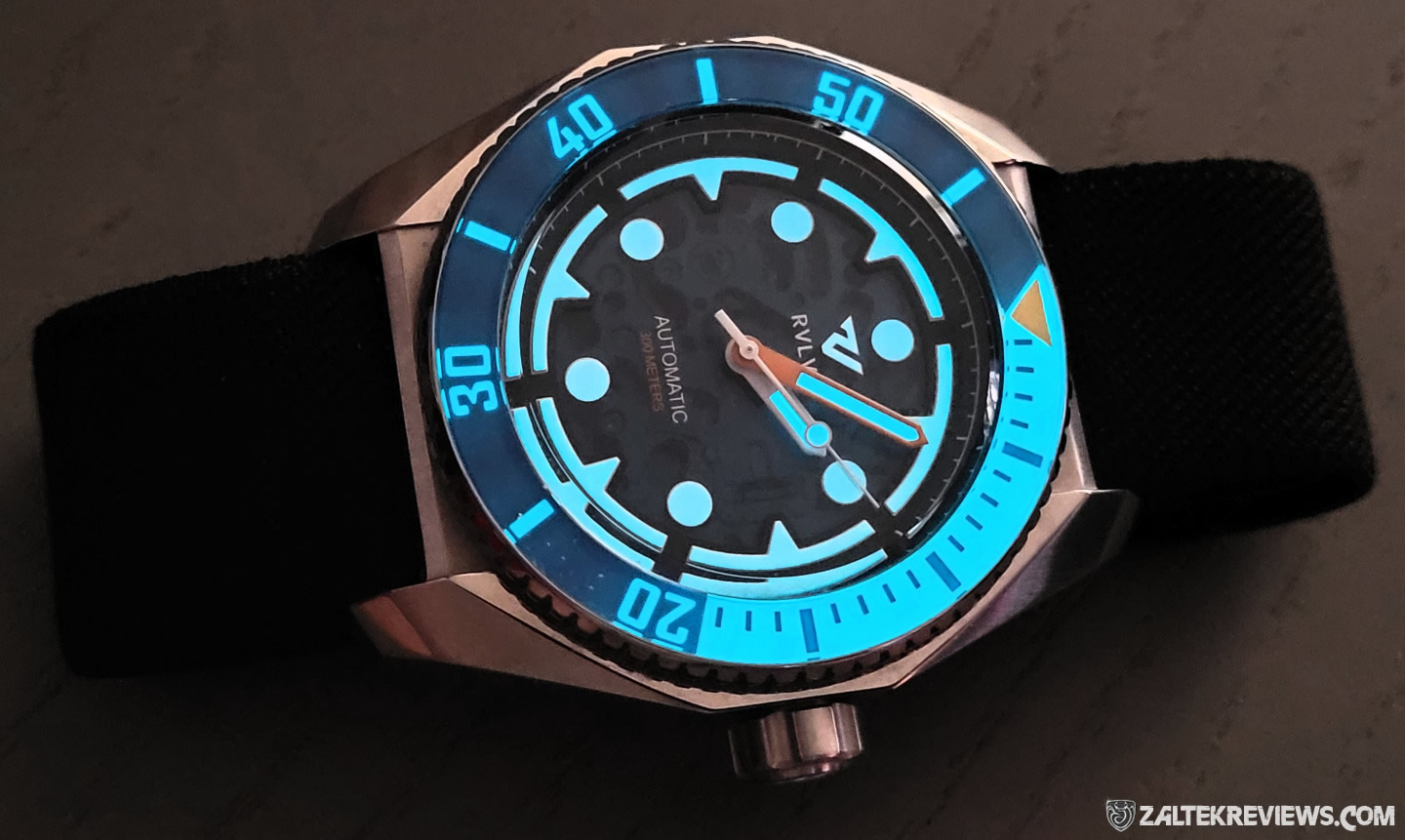 RVLVR SD 1 Dive Watch Review