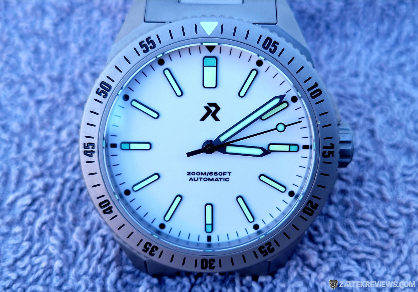RZE Endeavour Titanium Dive Watch Review