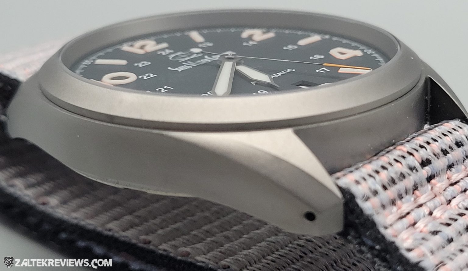 Swiss Watch Company (SWC) Bunker, Titanium Field Watch Review