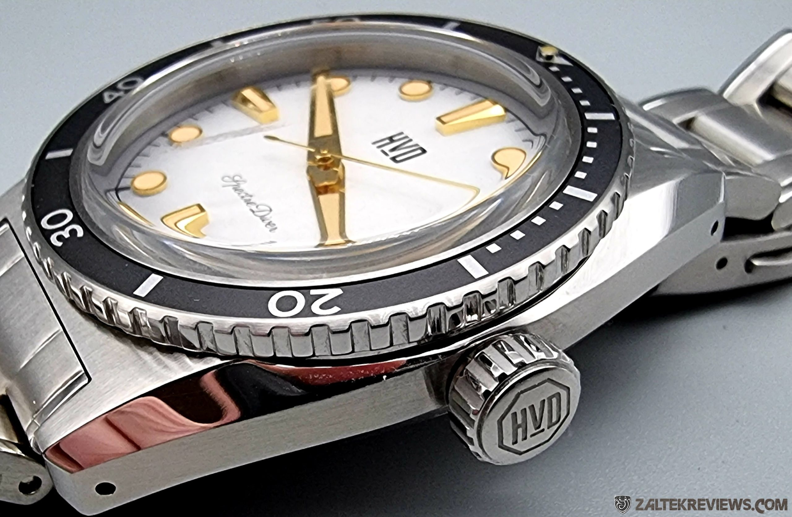 HVD Spectre Diver 6 HVD Handwound Vintage Design Spectre Diver Review