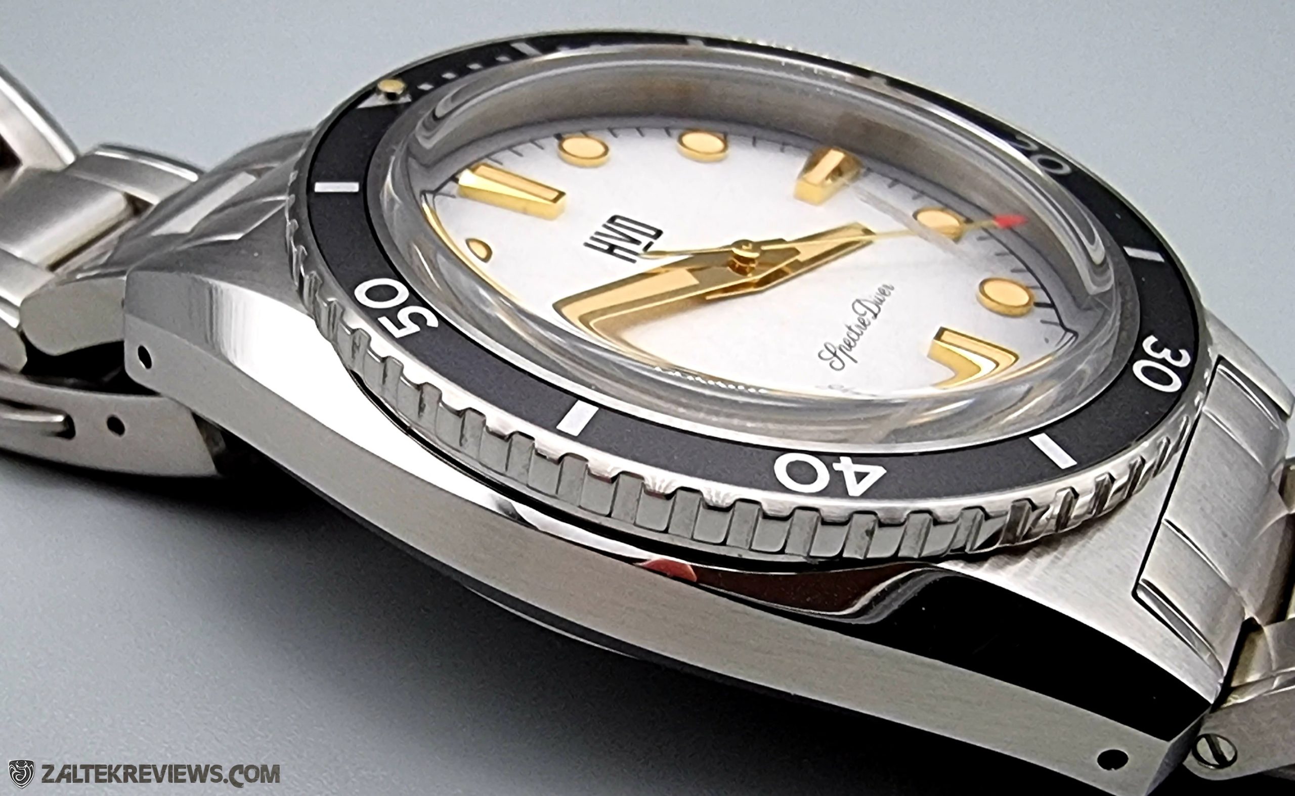 HVD Spectre Diver 7 HVD Handwound Vintage Design Spectre Diver Review