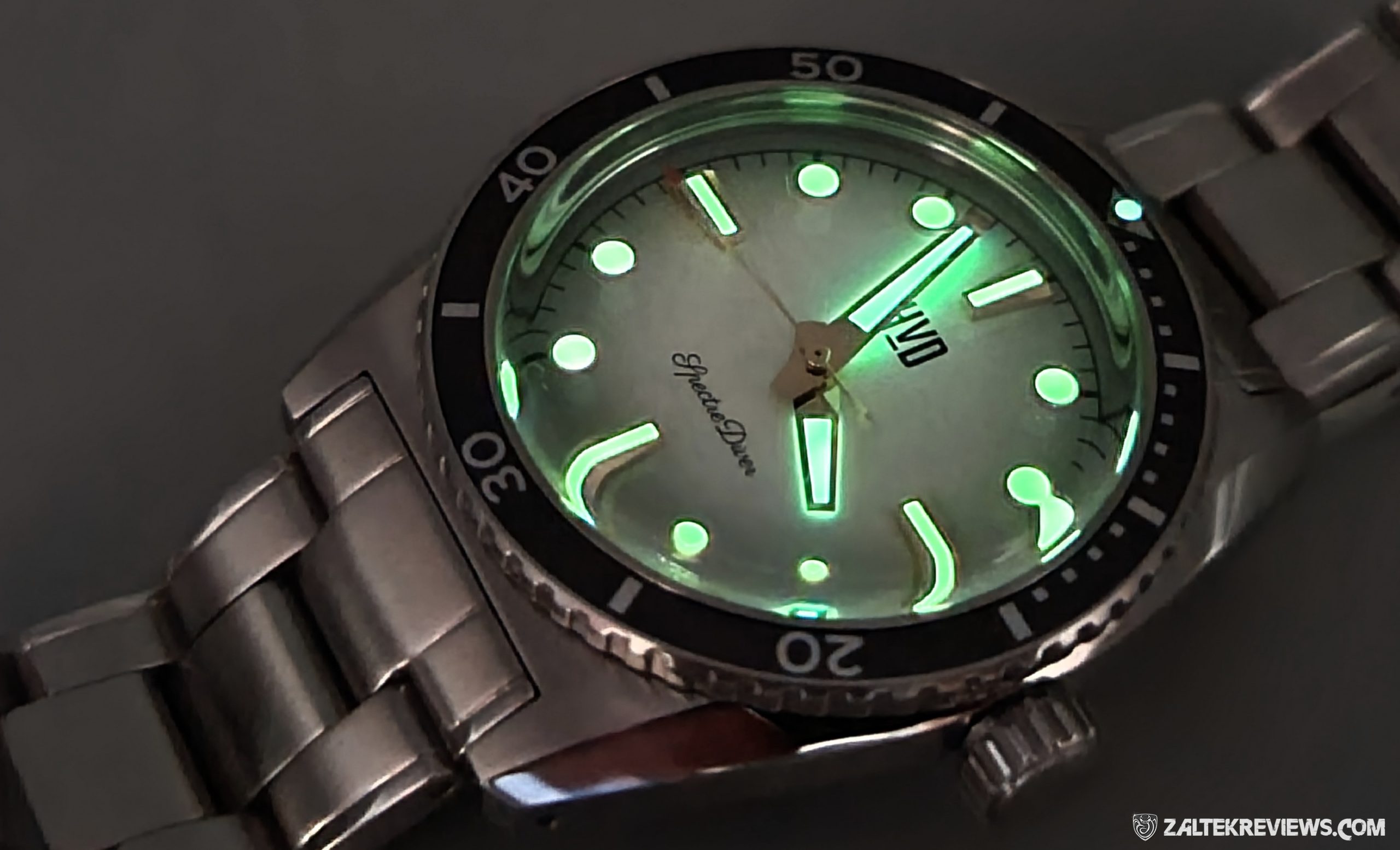 HVD Spectre Diver 15 HVD Handwound Vintage Design Spectre Diver Review