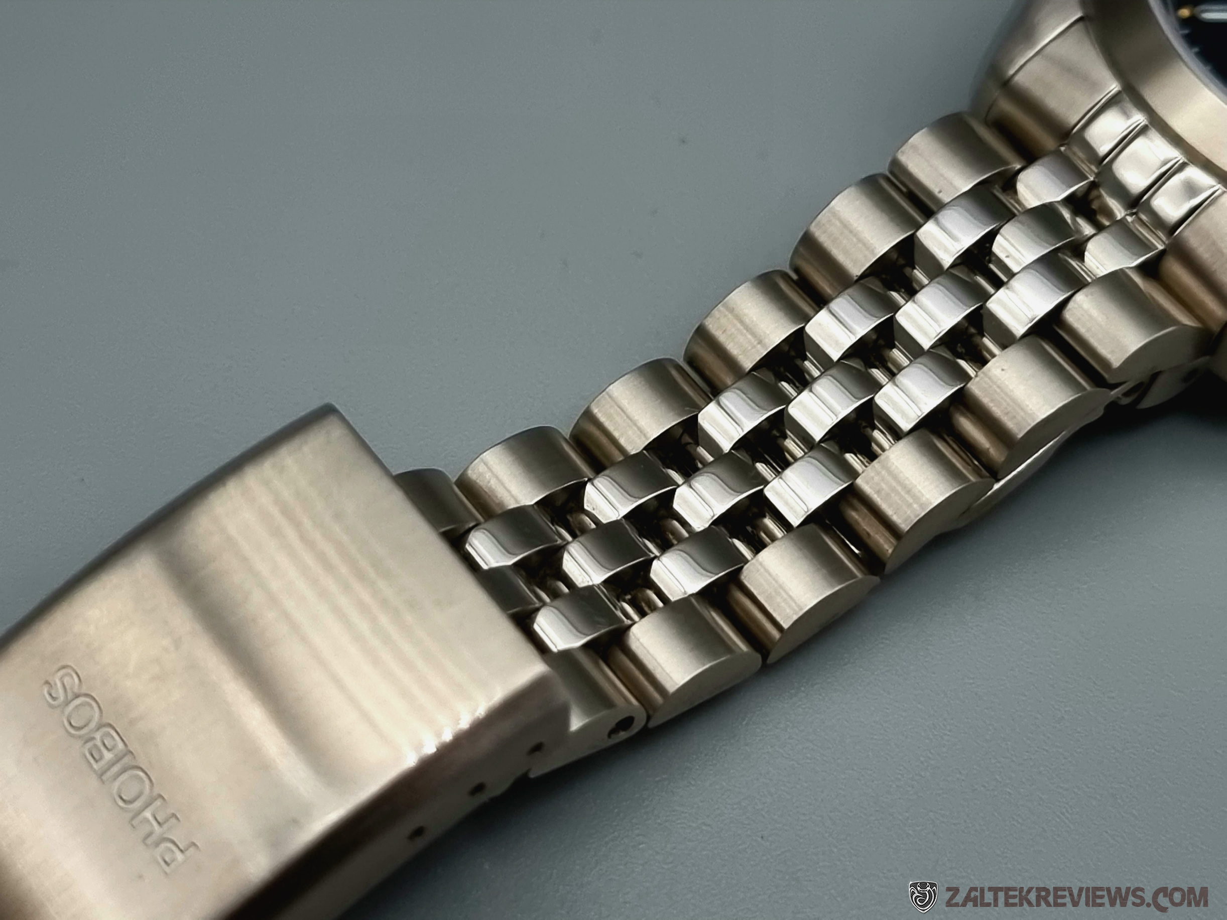 Phoibos Nebula 13 Phoibos Nebula Sports Watch Review