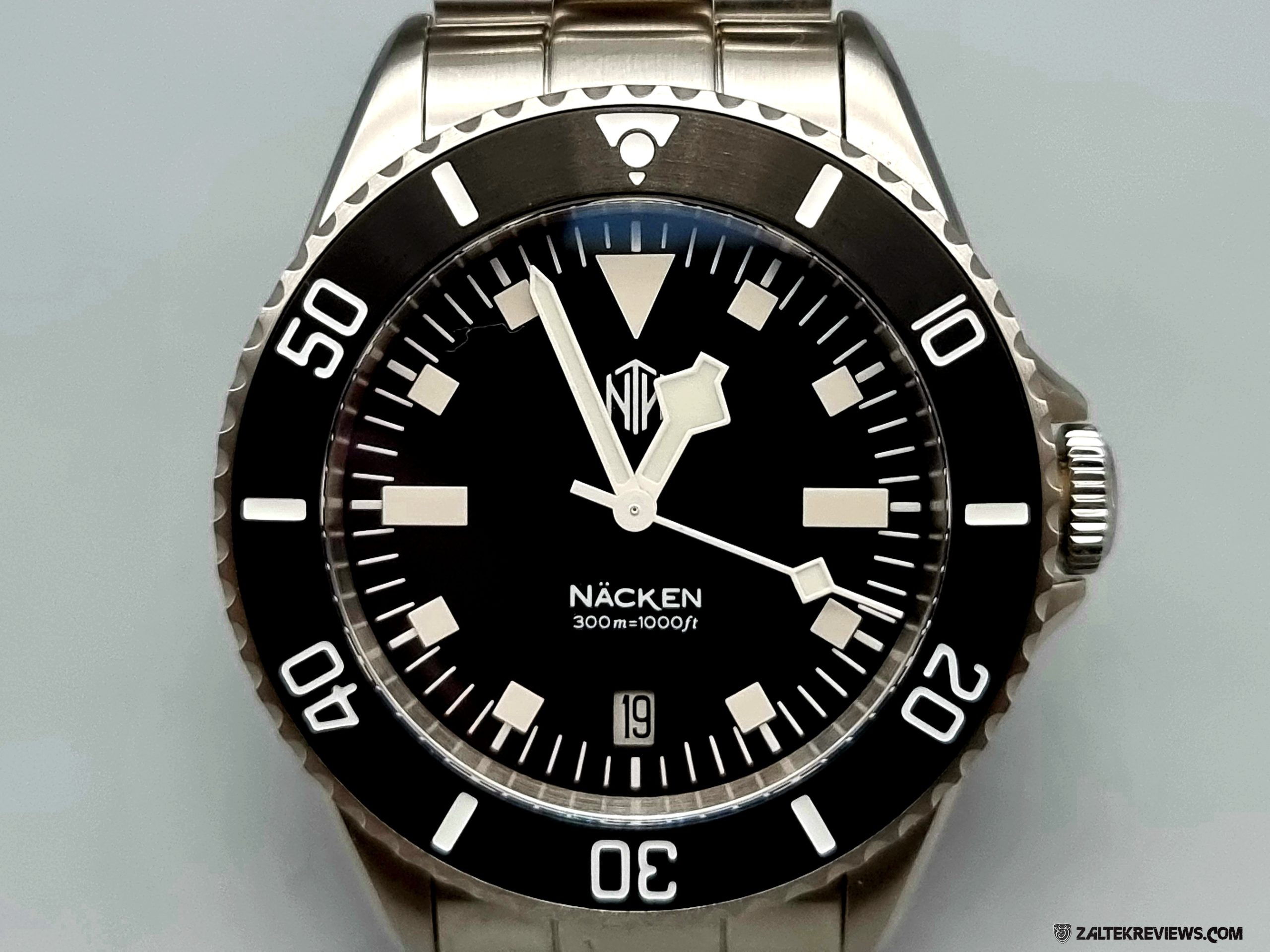 NTH Näcken v2 Modern Black Dive Watch Review